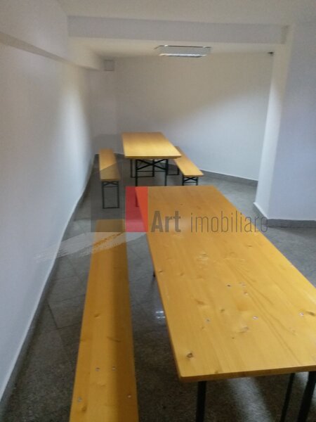 Crangasi Oportunitate Unica! Vila Spatioasa langa Podul Grant, Ideala pentru Birouri